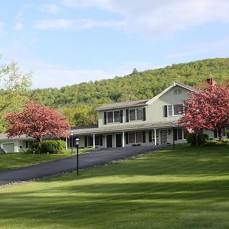 Braeside Lodging Motel Woodstock Exterior photo